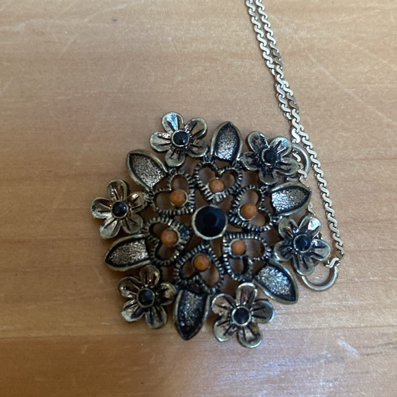 Jewelry - Vintage Pendant (only-no chain included)